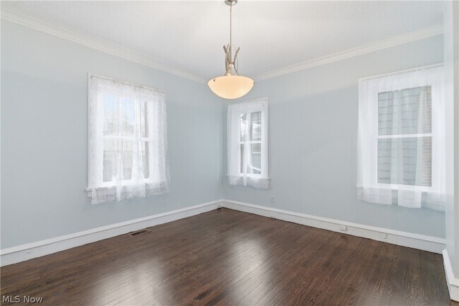 Building Photo - 3577 Cedarbrook Rd