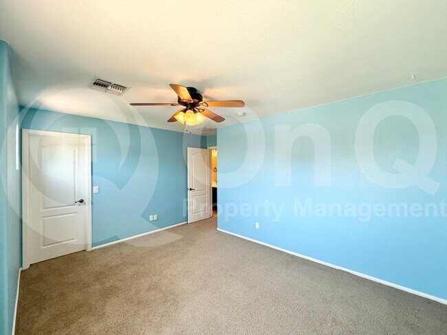Building Photo - 4413 E Odessa Dr