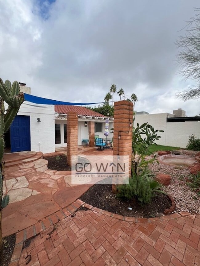 Building Photo - 4 Bed/ 2 Bath - House Tempe