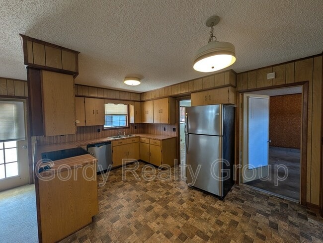 Building Photo - 3363 FL-73