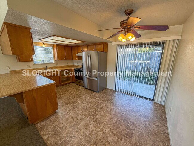 Building Photo - LEASE PENDING- Charming Home with Private Yard in Atascadero - 2 Bed / 1 Bath