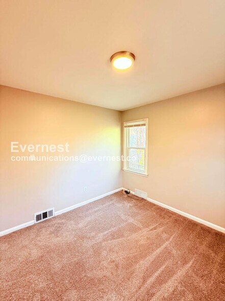 Building Photo - 19908 Heyden St