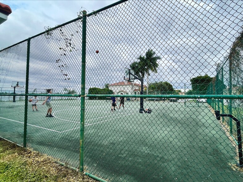 Building Photo - 13473 SW 142nd Ter