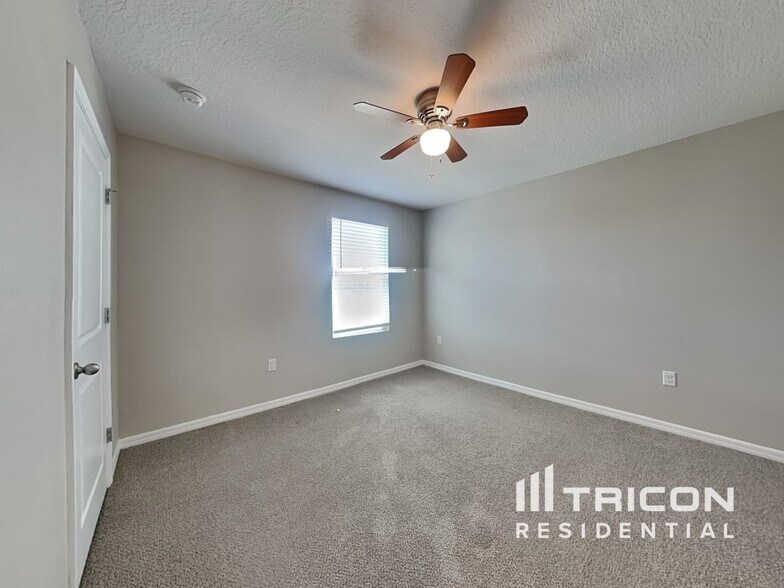 Building Photo - 10305 Geese Trail Cir