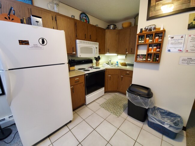 Kitchen area - 19 Overbrook Dr