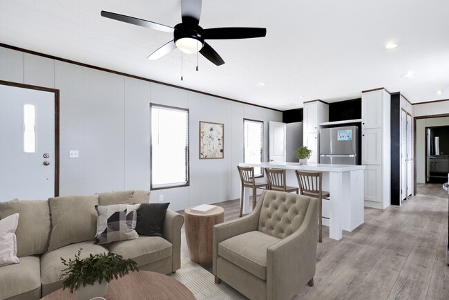 Building Photo - 750 Silent Valley Rd