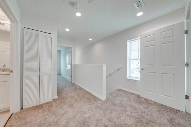 Building Photo - 2128 Penny Ln