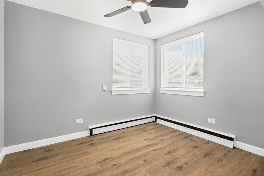 Bedroom - 1835 S 16th Ave