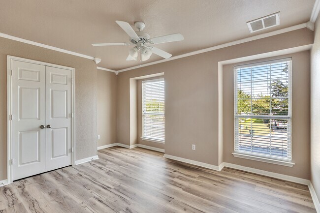 Building Photo - 1260 Arbor Knot Dr