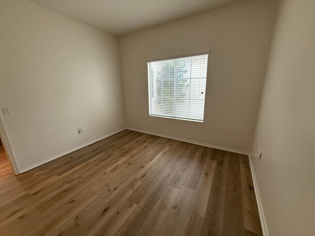 Building Photo - Wyndham Rose in AV, 2 Bedrooms,2 Bathrooms + Den, Gated Community,