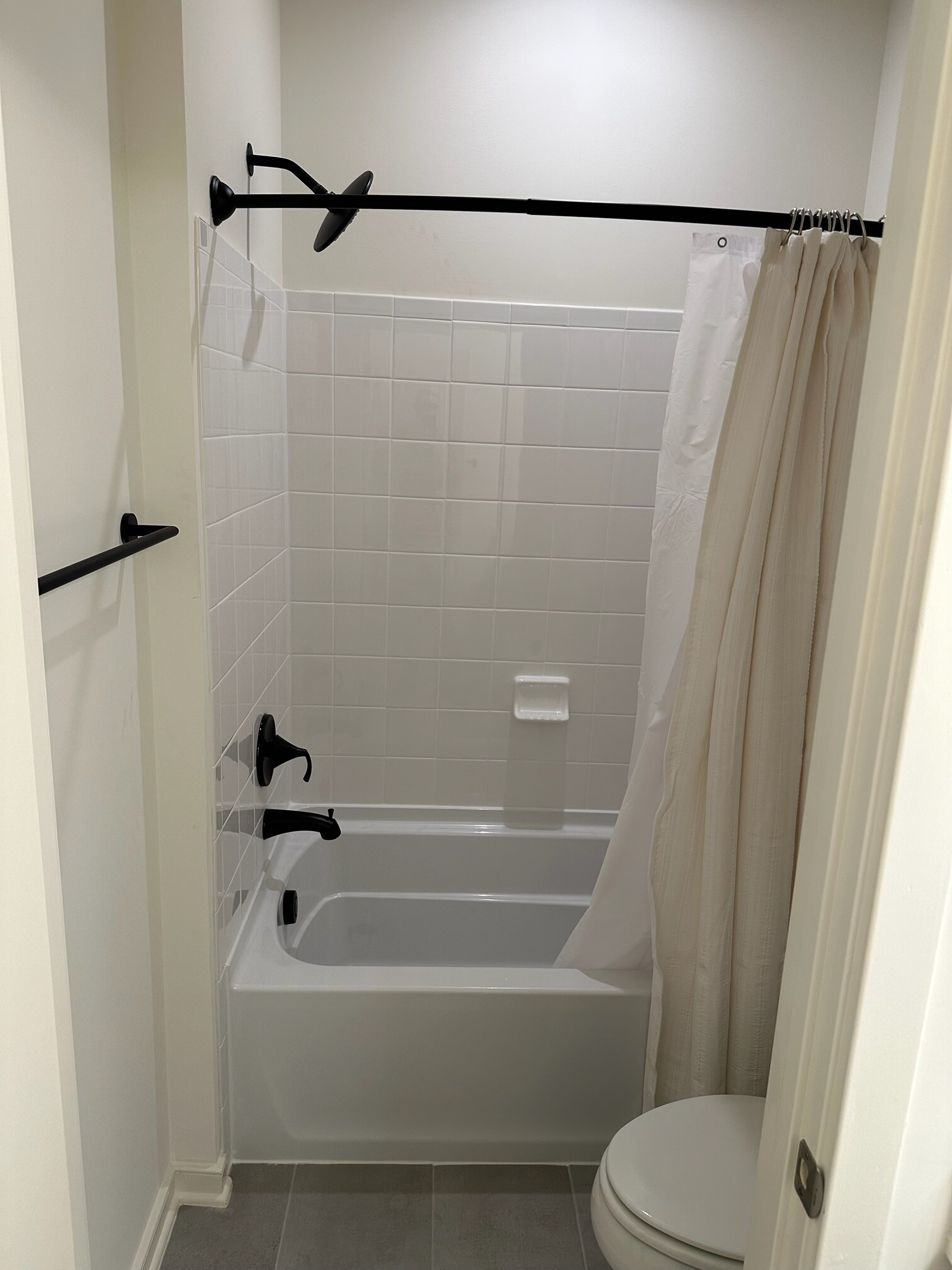 Building Photo - 20973 Bluebird Sq