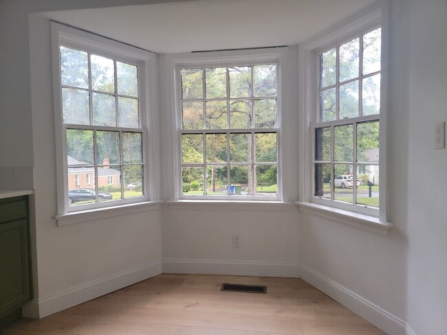 Building Photo - Every detail has been thoughtfully refreshed! AHA Ok