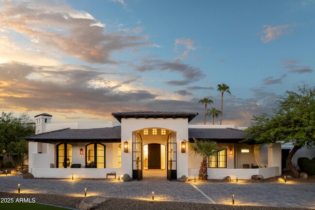 Building Photo - 6718 E San Juan Ave