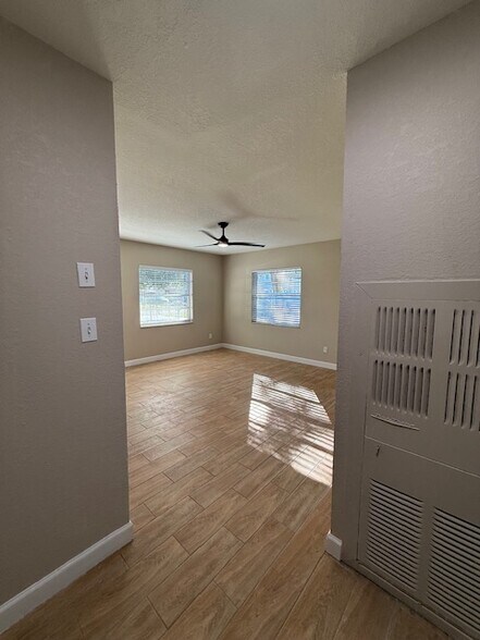 Family Room - 3415 W Braddock St