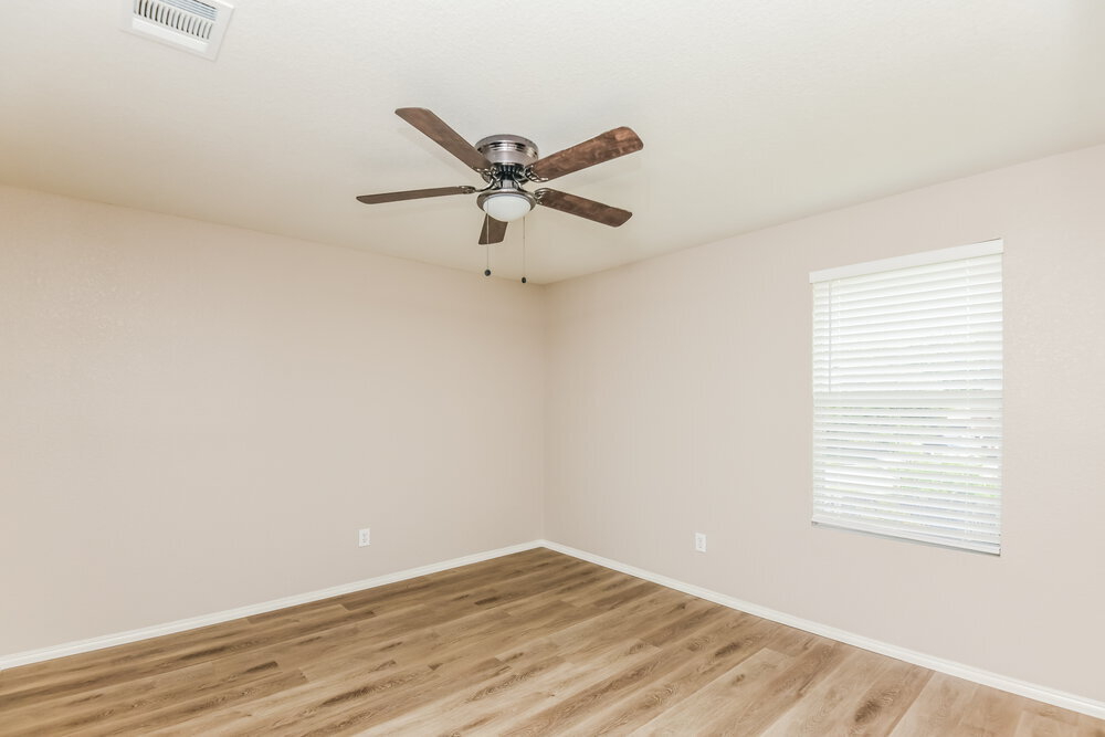 Building Photo - 4936 Water Ridge Ln