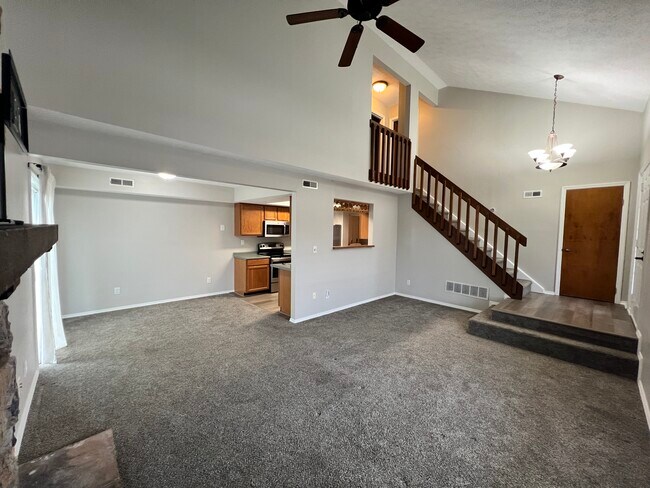 Building Photo - 1397 Sanzon Dr