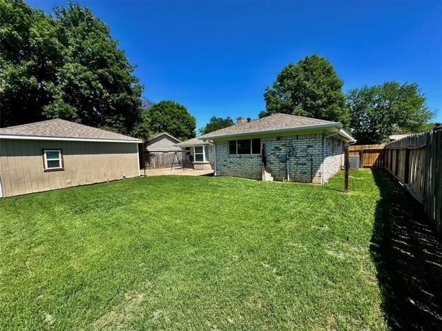 Building Photo - 9007 Arbor Wood Dr