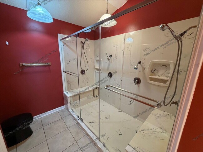 Building Photo - 3925 Cobblestone Bend Dr