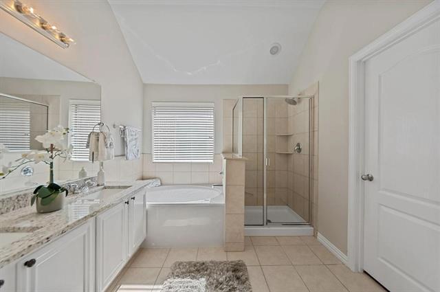 Building Photo - 11913 Summer Springs Dr