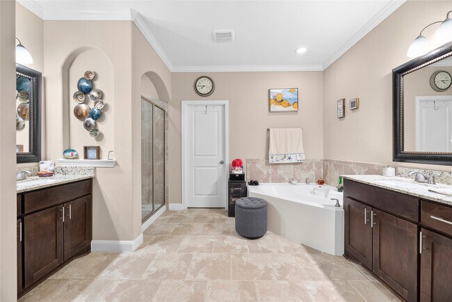Building Photo - 403 Marina View Dr