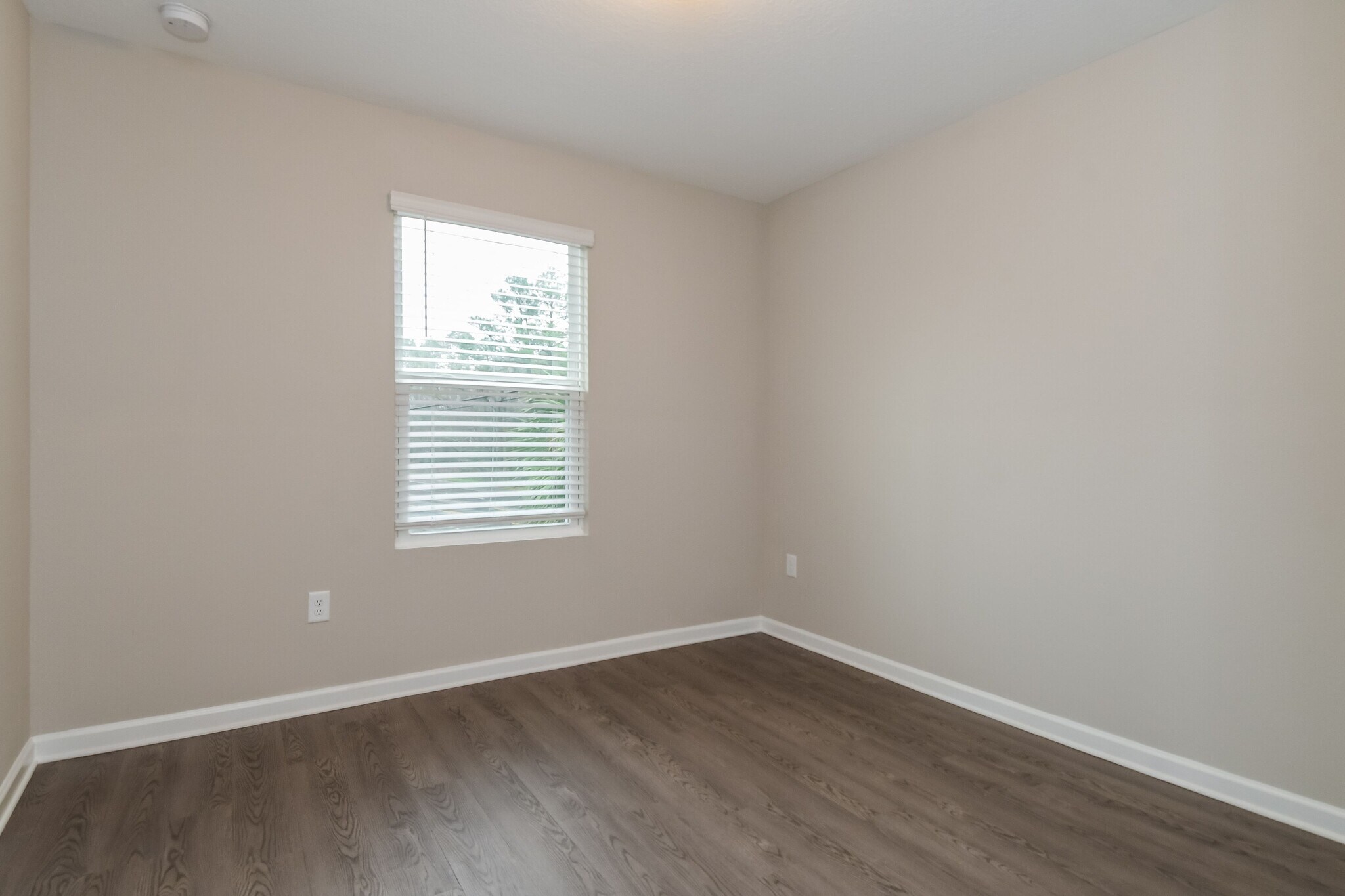 Building Photo - 12706 Camden Rd