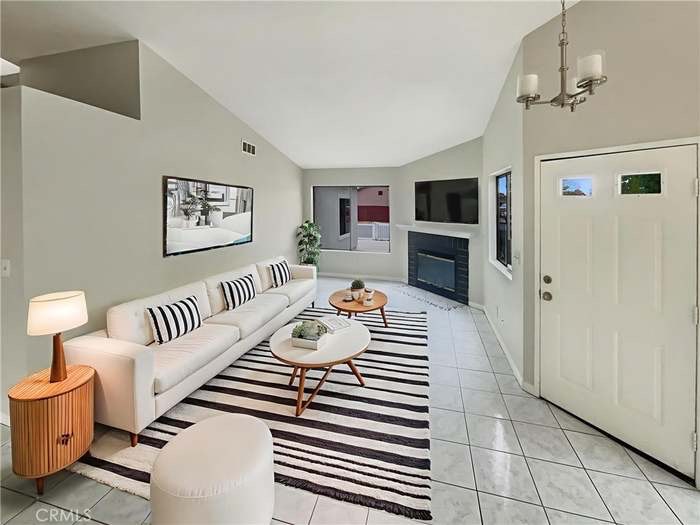 Building Photo - 376 Win Ct