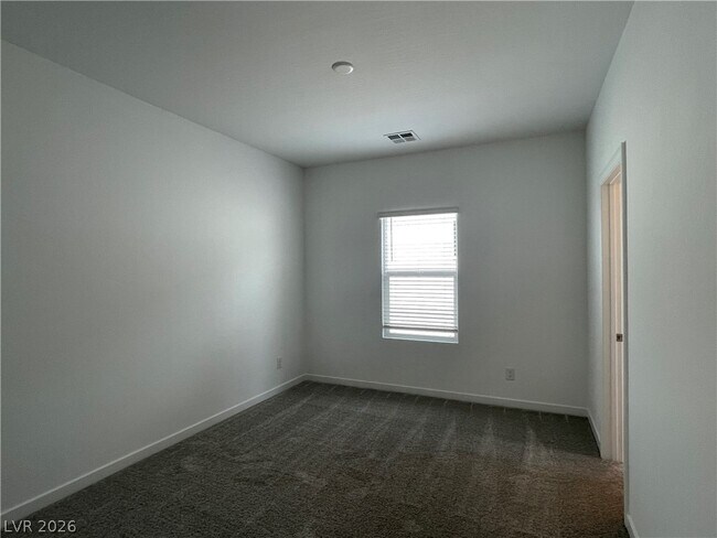 Building Photo - 6841 Chargehand Ave