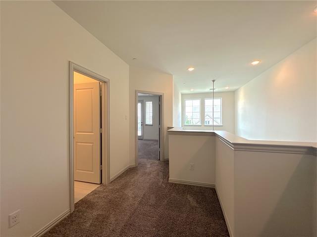 Building Photo - 929 Utica Dr