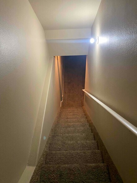 Building Photo - 10756 Deer Meadow Cir