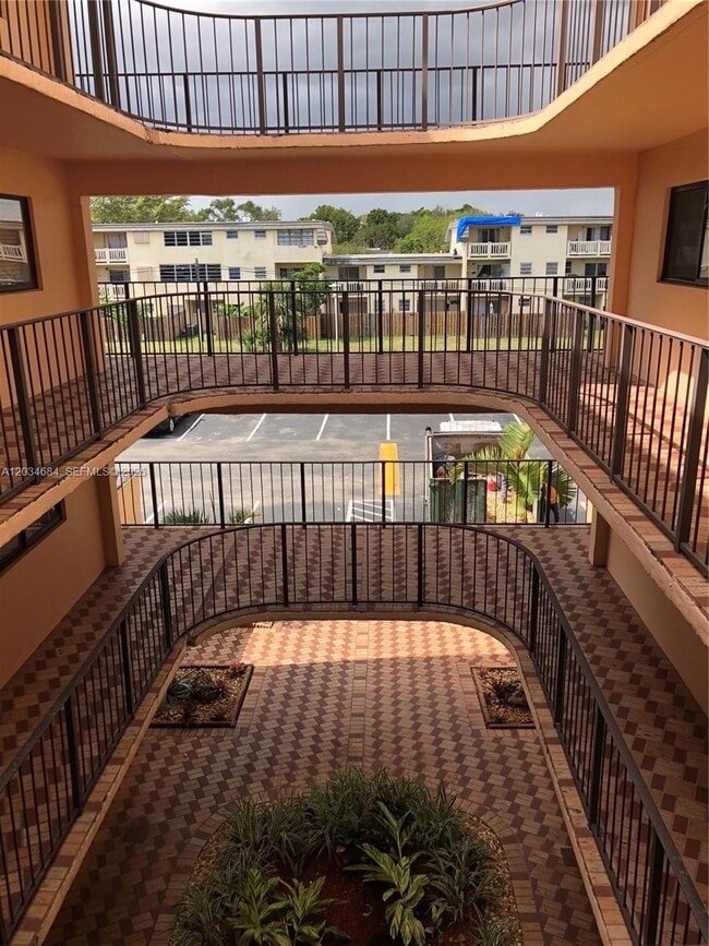 Building Photo - 8400 SW 133rd Avenue Rd