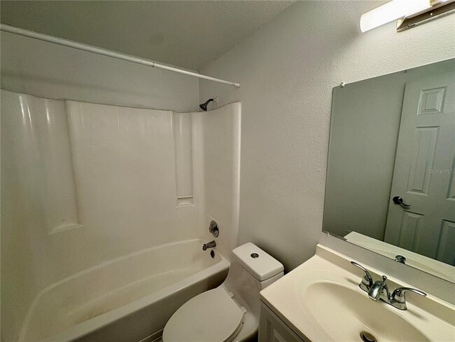 Building Photo - 408 57th Ave Dr E