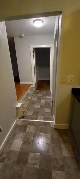 Building Photo - 816 3rd Ave