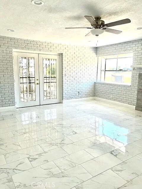 Building Photo - 1010 Douglas St