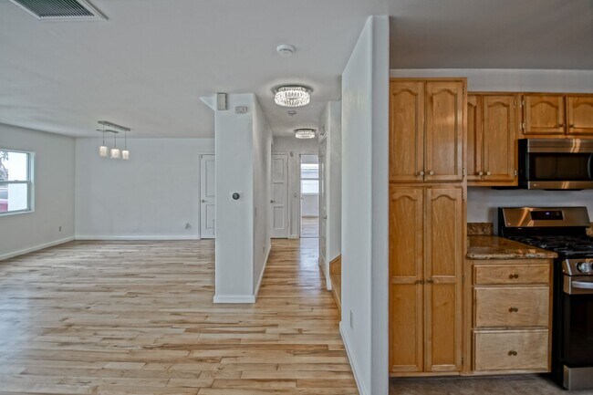Building Photo - REMODELED, BRIGHT & SPACIOUS, 2-STORY HOME...