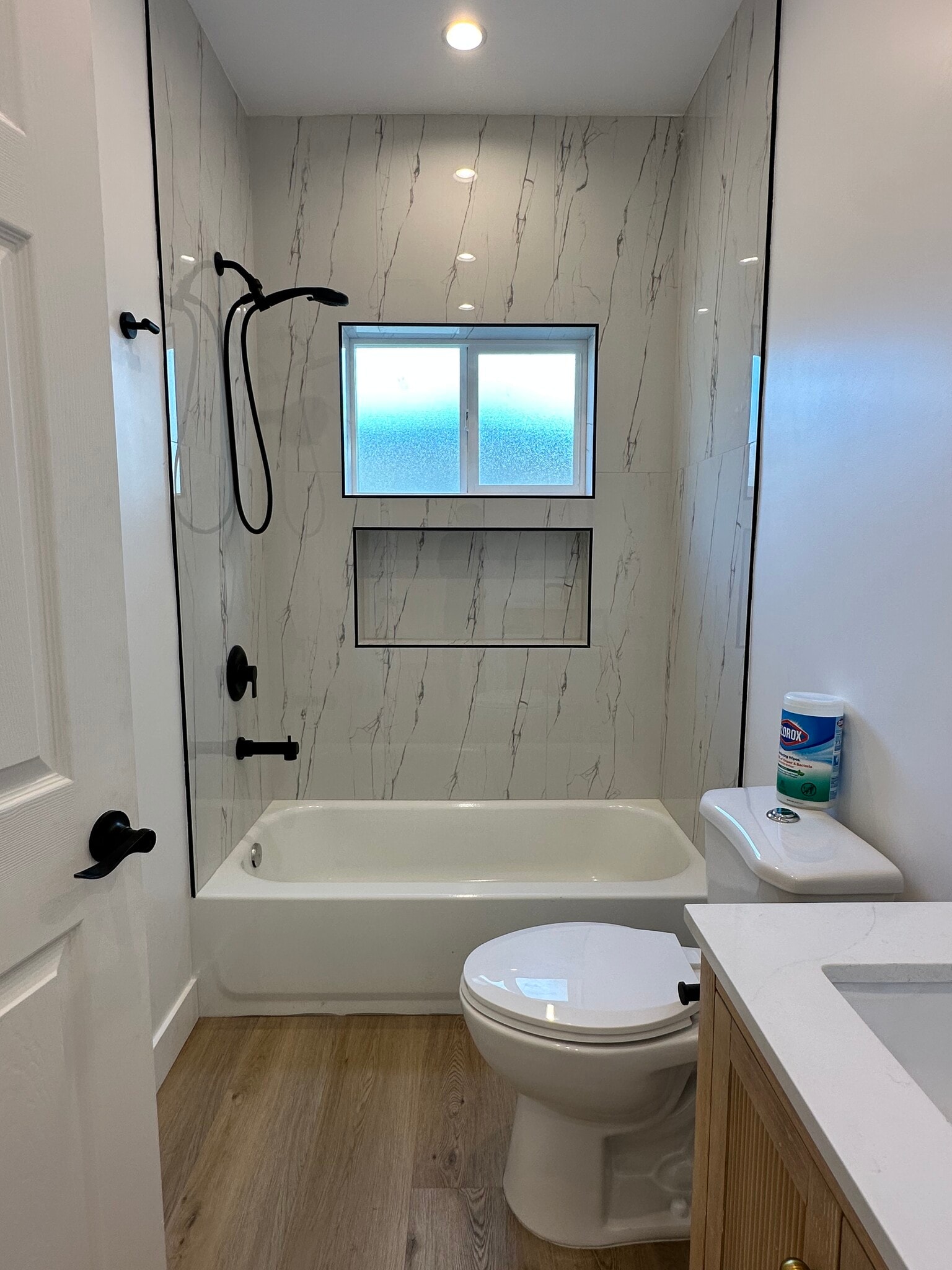 Building Photo - 3617 W Victory Blvd