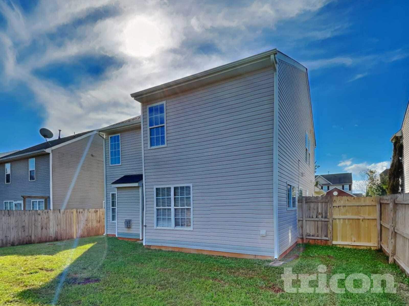 Building Photo - 693 Winners Point