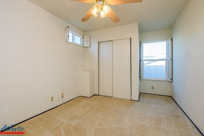 Building Photo - Gorgeous Home | Remodeled | Desirable Location