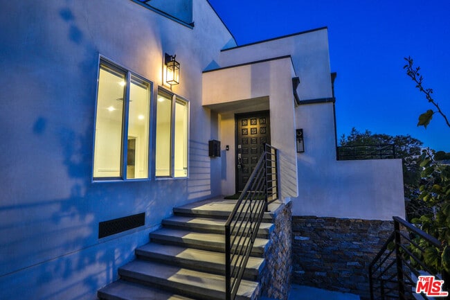 Building Photo - 1532 Glendon Ave