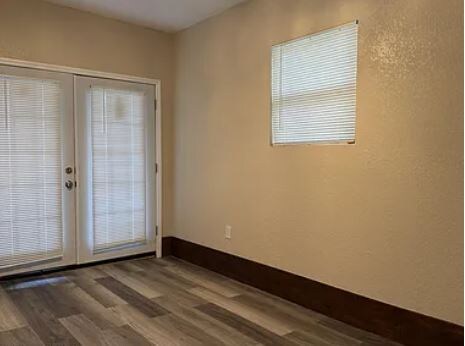 Building Photo - 1325 River St