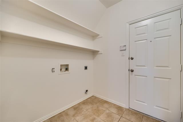 Building Photo - 819 Rushmore Dr