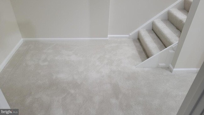 Building Photo - 2055 Pilgrim Dr