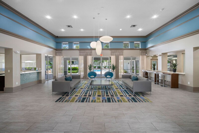 Building Photo - 2133 Polo Gardens Dr