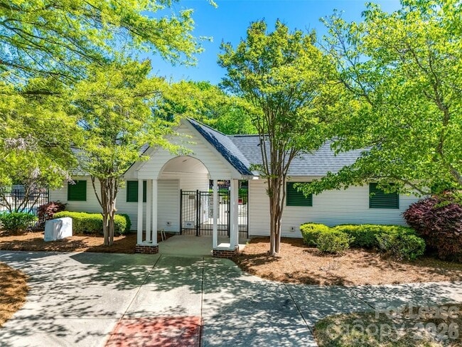 Building Photo - 14139 Tranters Creek Ln