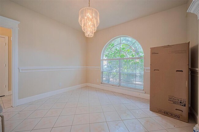 Building Photo - 14203 Torrey Village Dr