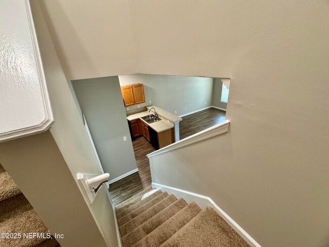 Building Photo - 450 Sherwood Oaks Dr
