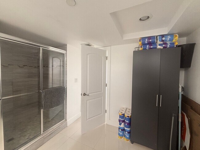 Building Photo - 19355 Turnberry Way