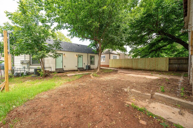 Building Photo - 1526 NW 45th St