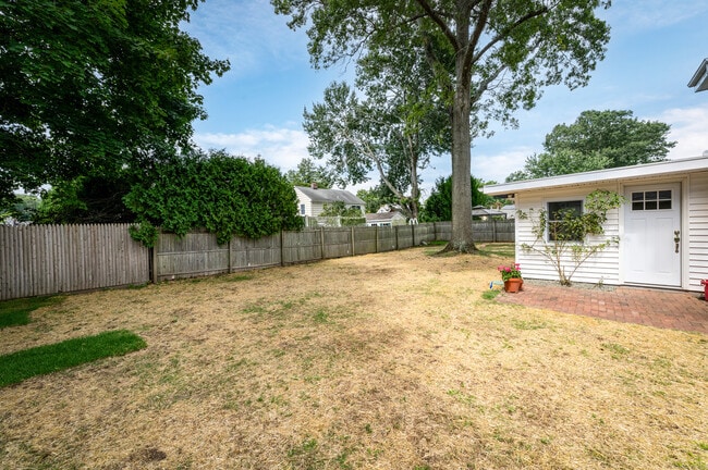 Building Photo - 40 Assisi Way