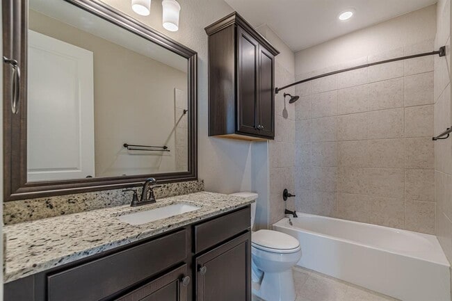 Building Photo - 112 Diving Crst Cv