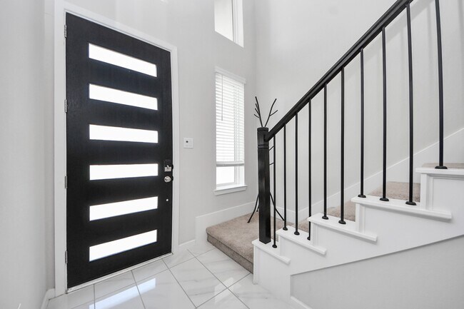 Building Photo - 21638 Laggan Clf Ln